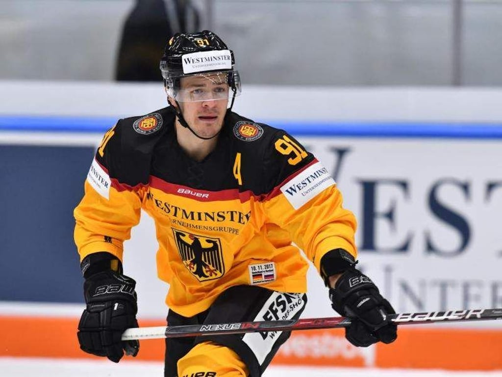 Eishockey-Nationalspieler Moritz Müller in Aktion. Foto: Peter Kneffel