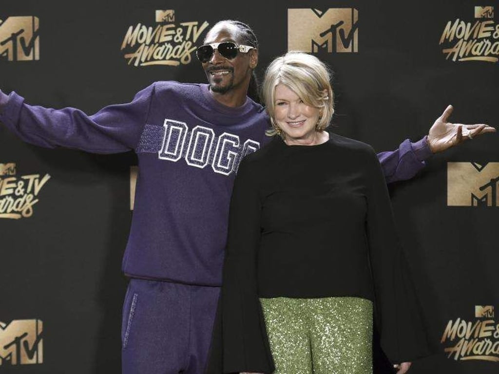 Snoop Dogg und Martha Stewart sind beide in der Cannabis-Branche tätig. Foto: Richard Shotwell/Invision/AP