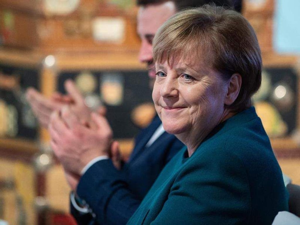 Bundeskanzlerin Angela Merkel sprach im niedersächsischen Duderstadt bei einem Festakt zum 100-jährigen Bestehen des Medizintechnikherstellers Ottobock. Foto: Swen Pförtner
