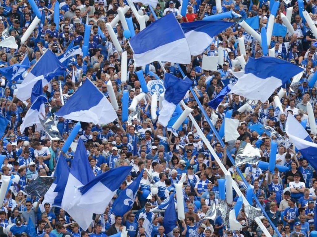 Am Böllenfalltor in Darmstadt herrscht immer prächtige Stimmung. Foto: Roland Holschneider