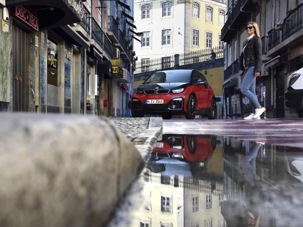 Stromer aus Bayern Der BMW i3 leistet zwischen 125 kW/170 PS und 135 kW/183 PS. Foto: BMW