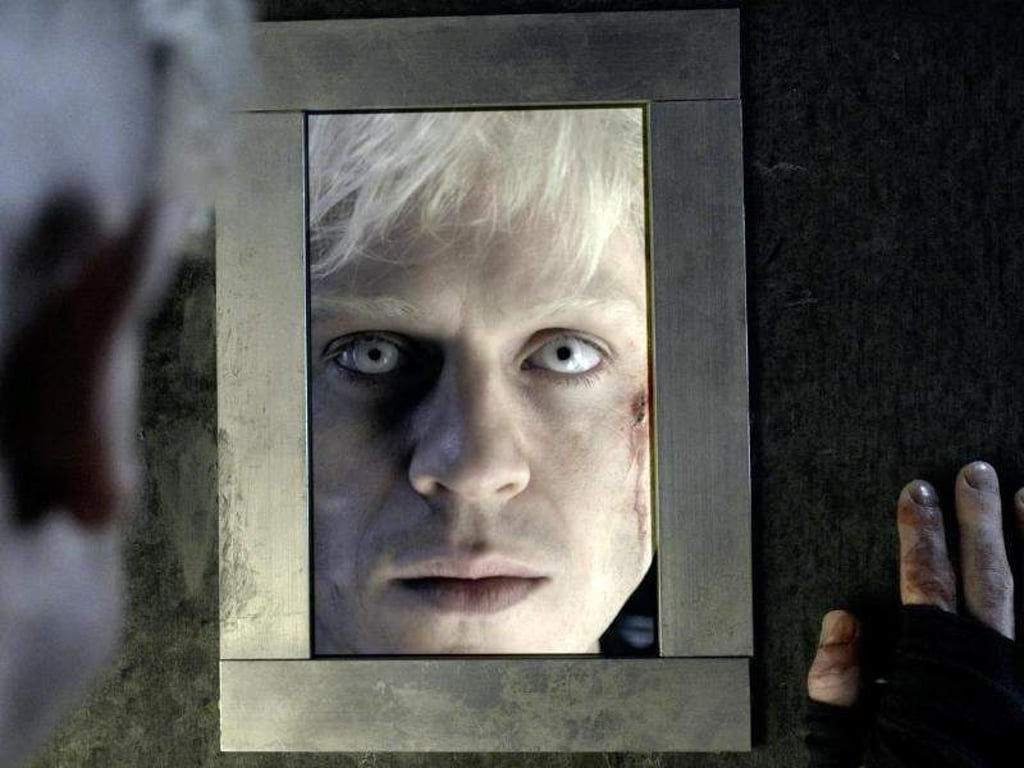 Iwan Rheon (als S.U.M.1) ist aus der Kultserie «Game of Thrones» bekannt. Foto: Universum Film