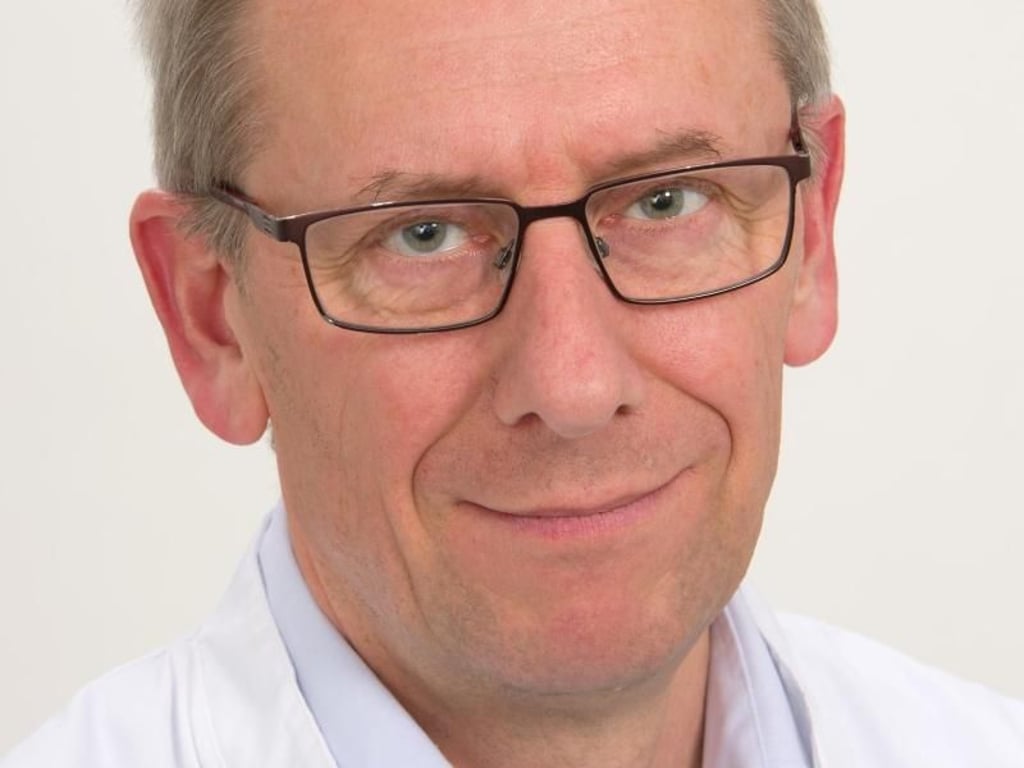 Professor Sebastian Rauer ist Neurologe und Leitender Oberarzt der Neurologischen Universitätsklinik Freiburg. Foto: Universitätsklinikum Freiburg