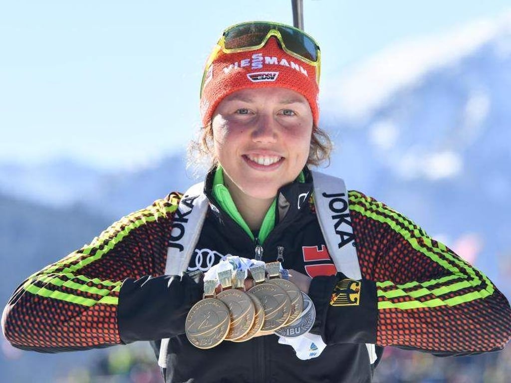 Biathlon-Star Laura Dahlmeier ist die Favoritin auf den Titel «Sportlerin des Jahres». Foto: Martin Schutt