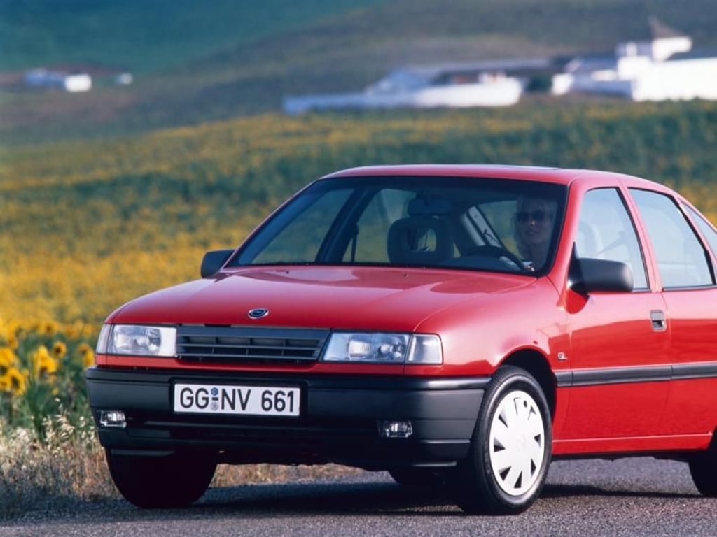 Vor 30 Jahren brachten die Rüsselsheimer den besonders windschlüpfrig gezeichneten Opel Vectra auf den Markt. Foto: Opel Automobile GmbH/dpa-tmn