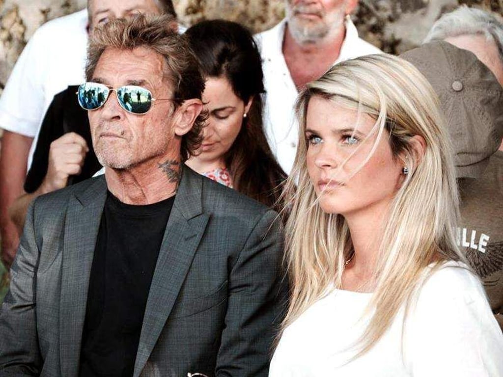 Peter Maffay zeigt Hendrikje Balsmeyer und zahlreichen Fans seine Geburtsstadt Brasov in Rumänien. Foto: Mike Andrae