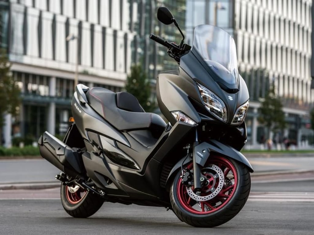 Großroller-Klassiker: Den Burgman baut Suzuki seit 20 Jahren. Foto: Olaf Pignataro/Suzuki