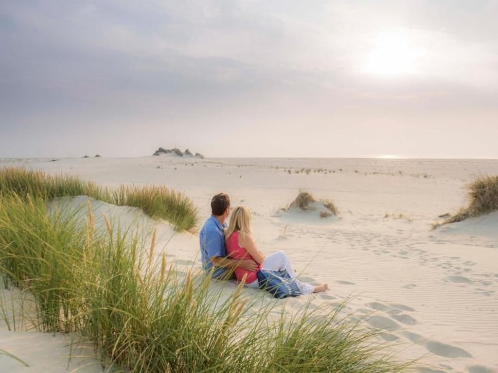 Der Kniep genannte Strand auf Amrum ist besonders breit, er nimmt rund ein Drittel der Inselfläche ein. Foto: Amrum Touristik