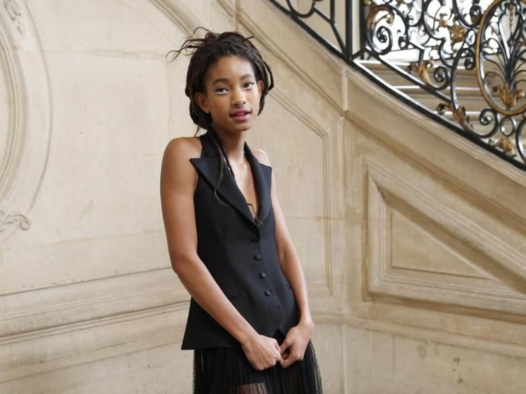 Willow Smith gehörte zu den prominenten Gästen der Dior-Show. Foto: Christophe Ena