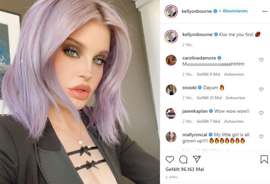Seit Jahren gilt die Tochter von Ozzy Osbourne als trocken. Nun hat die Kelly Osbourne einen Rückfall erlitten. von