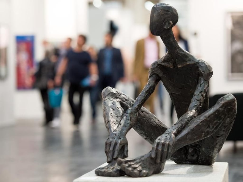 Hannes Helmke, Kleiner Sitzender, 2015. Foto: Marius Becker
