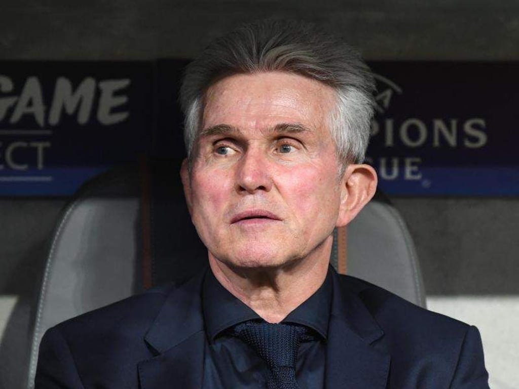 Schont gegen Frankfurt sein Stammpersonal: Bayern-Coach Jupp Heynckes. Foto: Matthias Balk/dpa
