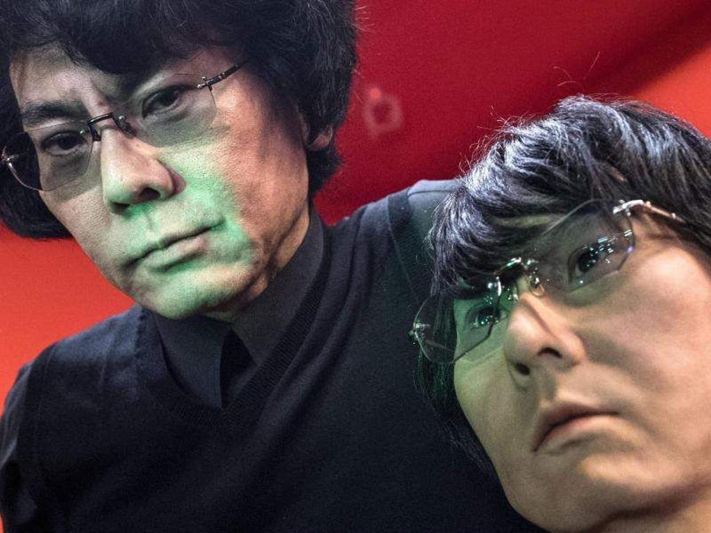Dr. Hiroshi Ishiguro mit seinem Doppelgänger. Foto: Massimo Percossi