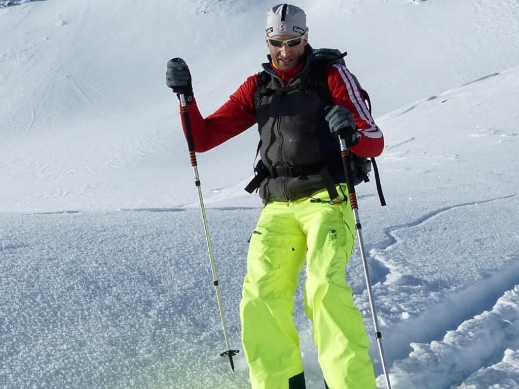 Markus Fessler-Jenny arbeitet für den Tourismusverband des Montafon und ist selbst ein ziemlich sportlicher Skifahrer - was gut zum Image des Skigebiets passt. Foto: Florian Sanktjohanser