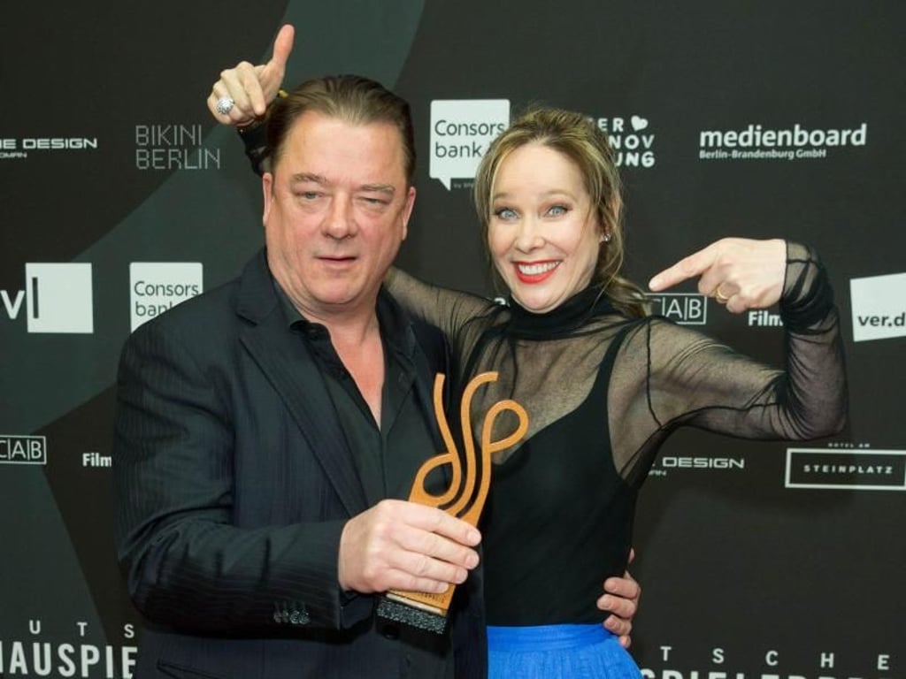 Preisträger Peter Kurth und Laudatorin Ann-Kathrin Kramer. Foto: Jörg Carstensen