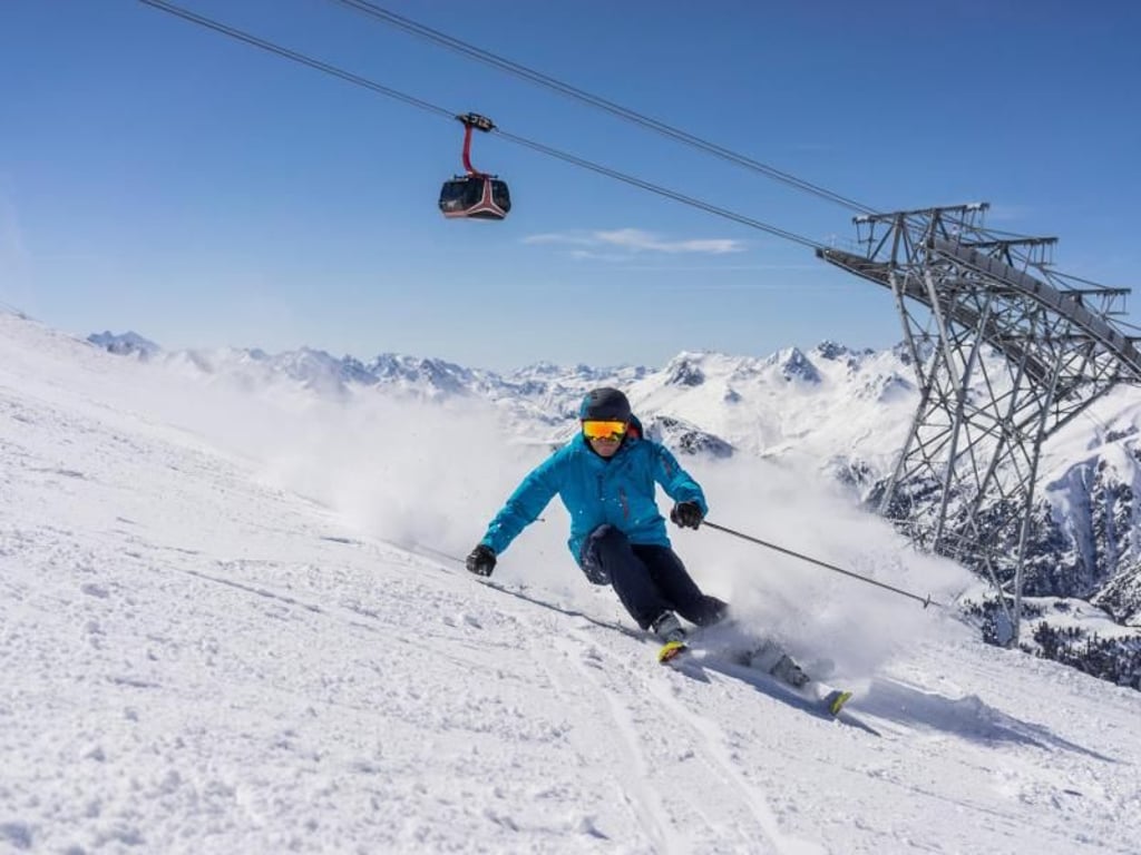 Das Silvretta-Skigebiet ist sowohl von Ischgl als auch von Samnaun erreichbar - da müssen Skifahrer aufpassen, dass sie am Ende des Tages wieder an der richtigen Talstation herauskommen. Eine Orientierung können Skilifte bieten. Foto: TVB Paznaun - Ischgl