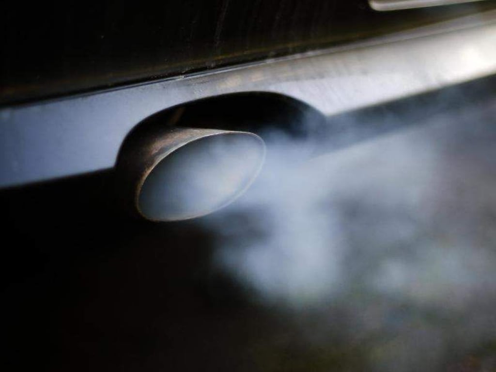 Für alte Diesel und Benziner drohen nicht nur in Deutschlands Zentren Fahrverbote, auch andere europäische Städte ergreifen Maßnahmen zur Luftreinhaltung. Foto: Ina Fassbender