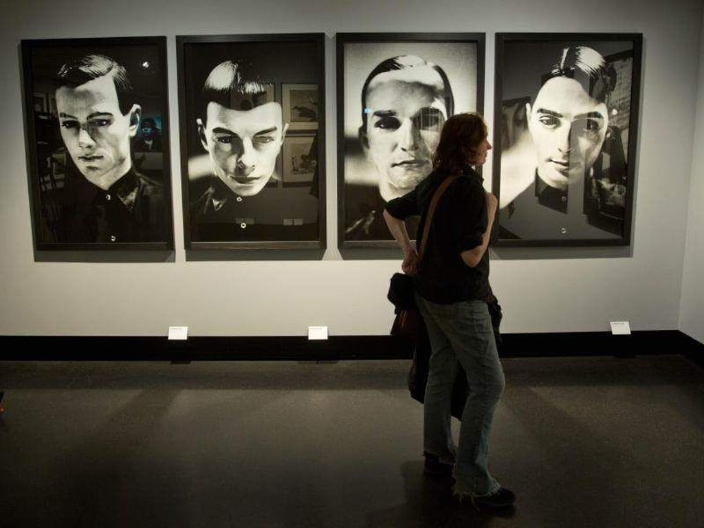Anton Corbijn fotografierte 1981 die Band Kraftwerk. Foto: Jörg Carstensen