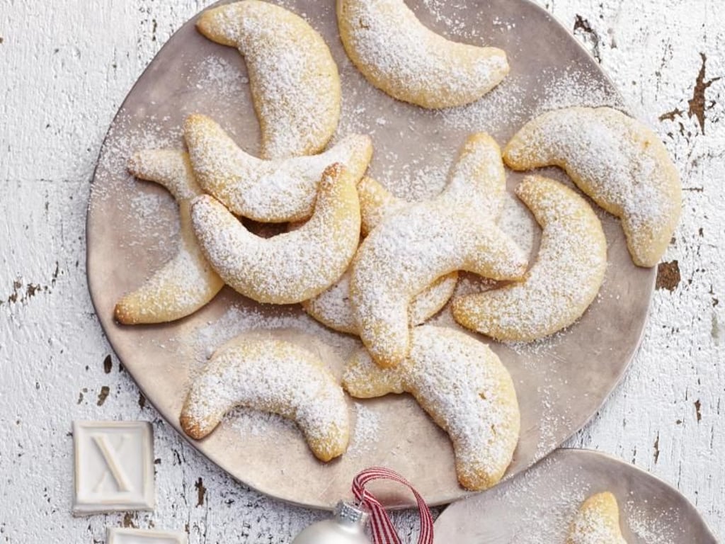Vanillekipferl: Ein leckerer Klassiker, der aber Fingerspitzengefühl beim Formen verlangt. Foto: Dr. Oetker Versuchsküche