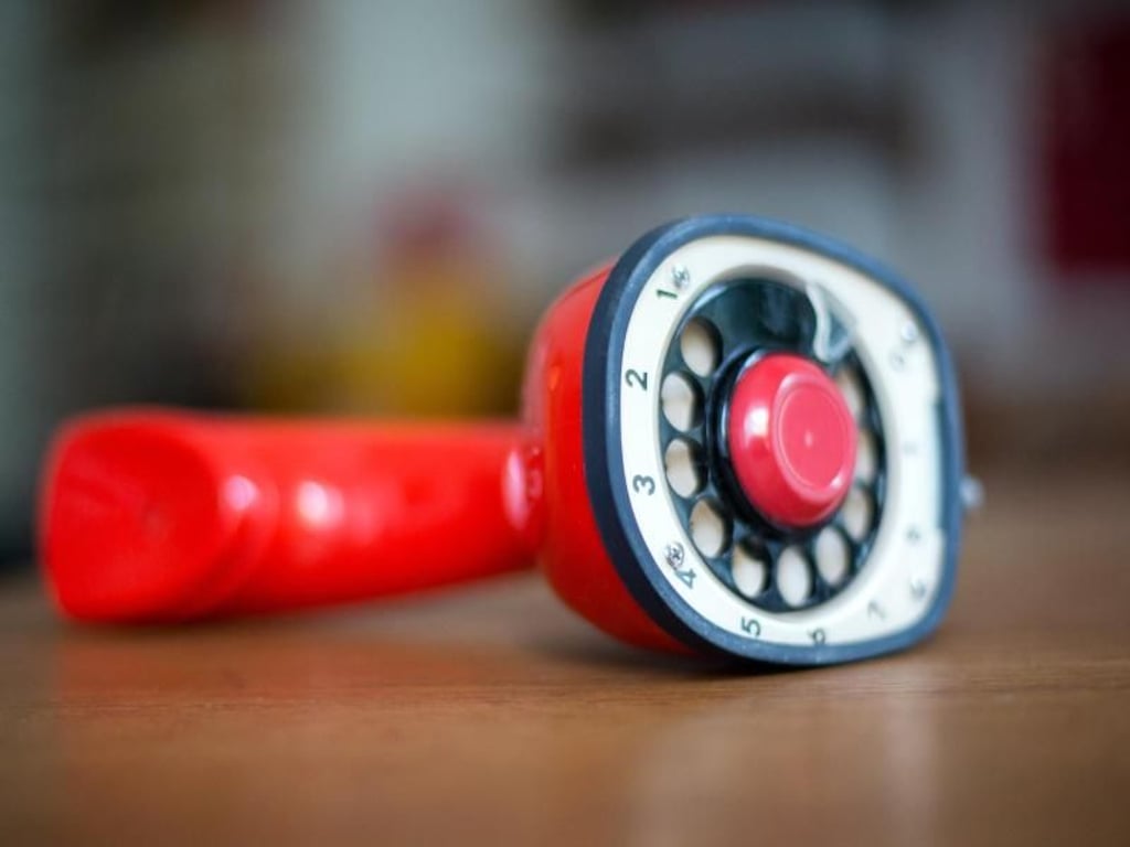 Ein Ericofon des schwedischen Telefonherstellers Ericsson. Foto: Daniel Naupold