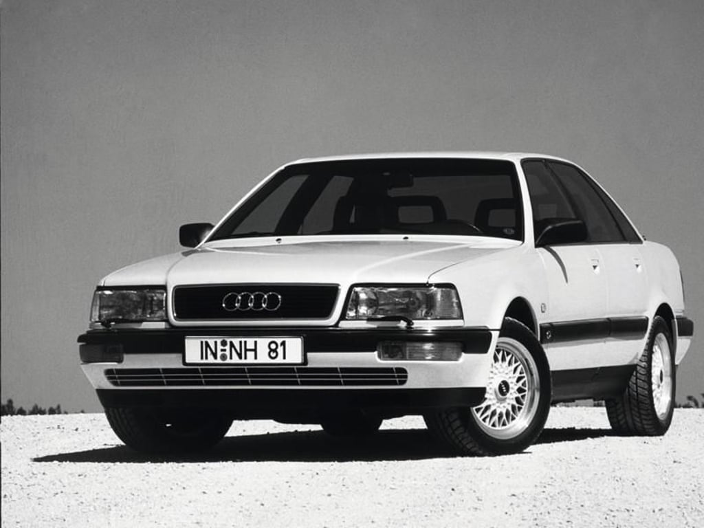 Schlicht V8: So nannte Audi 1988 seine sportlich-luxuriöse Limousine. Ihr Achtzylinder leistete 184 kW/250 PS aus 3,6 Liter Hubraum. Damit wurde der V8 bis zu 244 km/h schnell. Foto: Audi/dpa-tmn