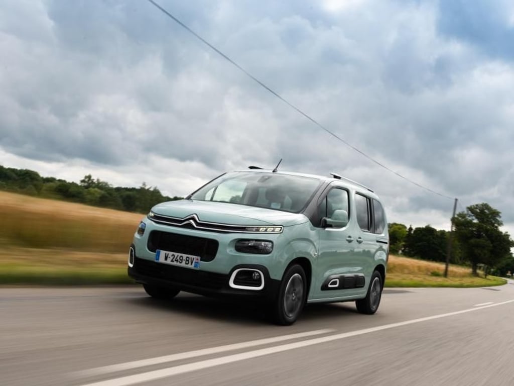 Den Berlingo gibt es mit fünf oder sieben Sitzen. Für Gewerbetreibende sind zahlreiche Ausstattungsvarianten verfügbar und die Langversion wird erstmals auch Privatpersonen angeboten. Foto: Citroën