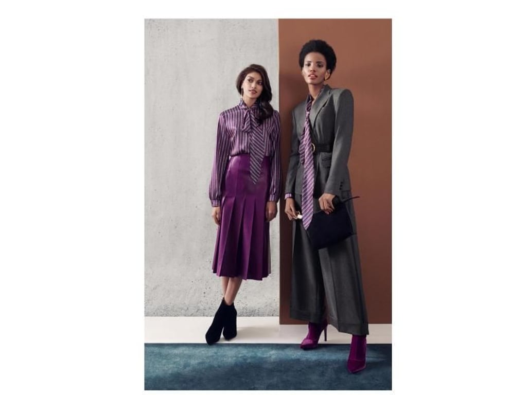 Insbesondere im Handel zu finden: Violette Lederkombinationen - wie zum Beispiel bei Escada (links: Top 599 Euro, Rock 1.199 Euro, Schuhe 499 Euro). Foto: Escada