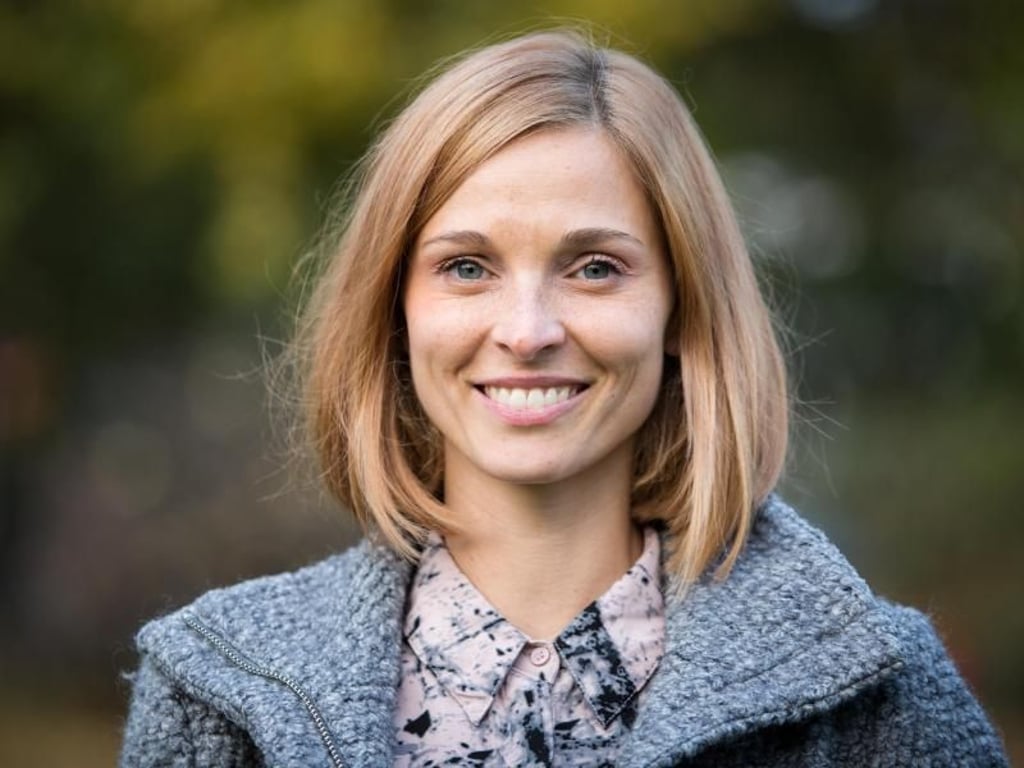 Ina Brunk von Nebenan.de: Bisher haben sich 50 Nachbarschaften mit jeweils 12 bis 600 Nutzern bei dem Portal angemeldet. Foto: Sophia Kembowski