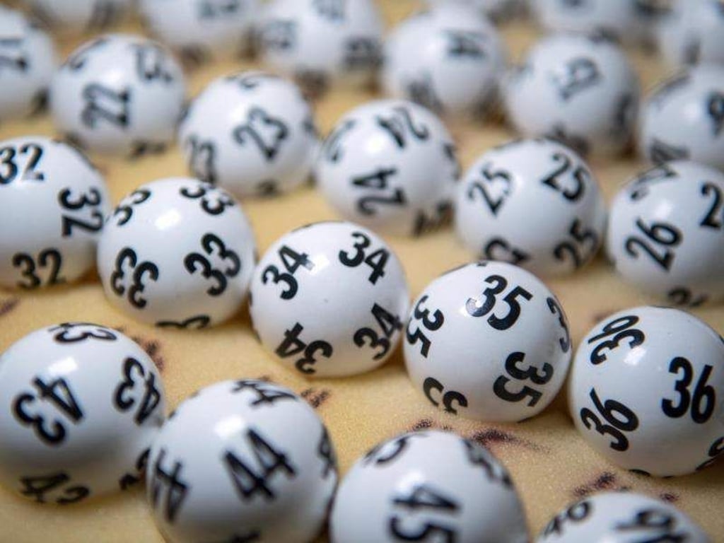 Die Gewinnchance in der Klasse 1 beträgt rund 1:140 Millionen. Foto: Hendrik Schmidt
