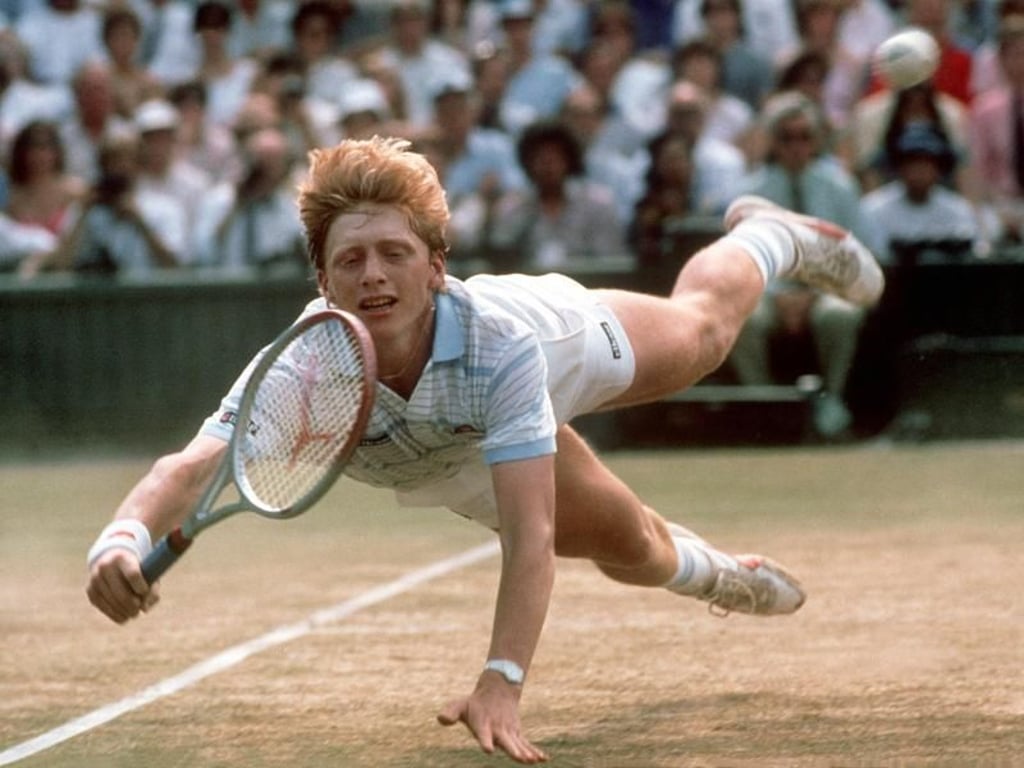Der 17-jährige Boris Becker beim Turnier in Wimbledon im Juli 1985. Foto: Rüdiger Schrader