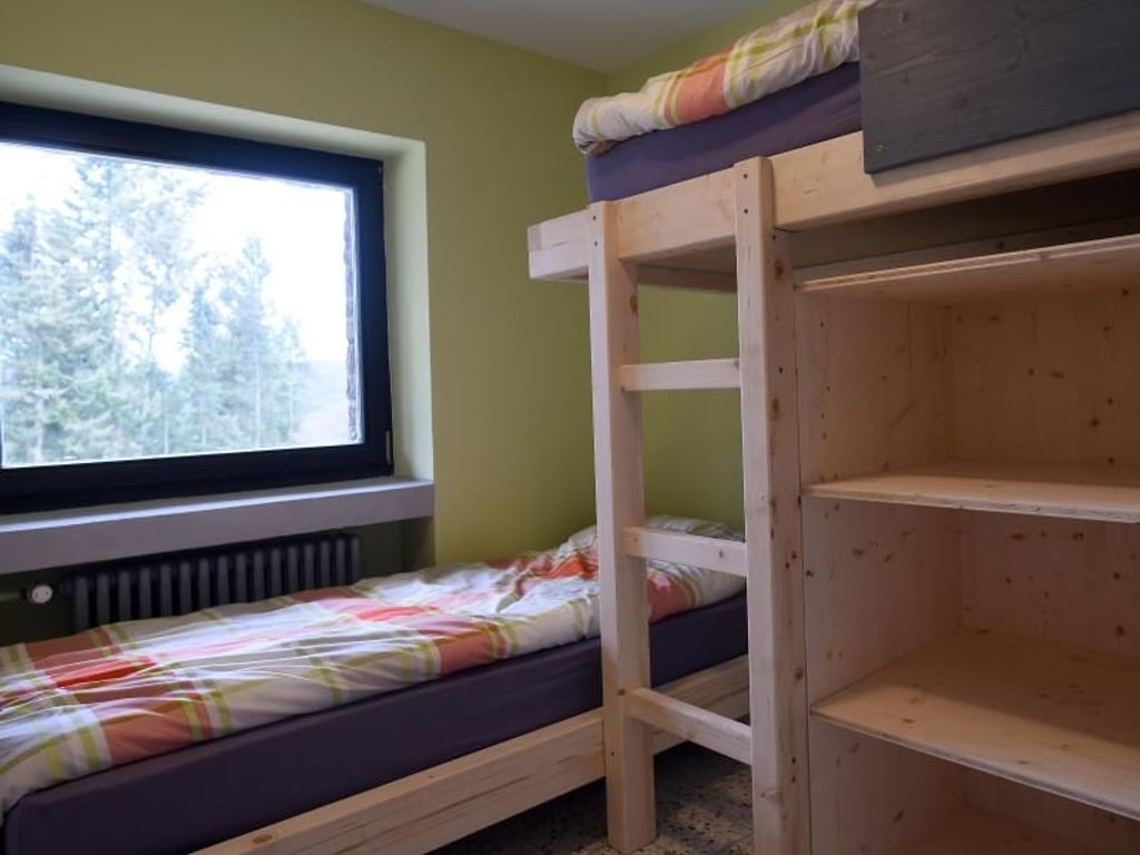 Im Februar soll das erste private Gästehaus in einem Gebäude eröffnen, in dem früher der NS-Führungsnachwuchs untergebracht war. Foto: Henning Kaiser