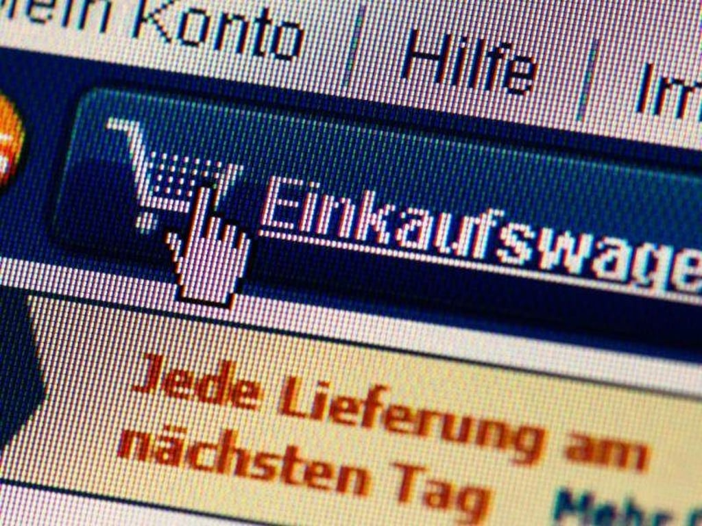 Einkaufen als Gast ist bei Onlineshoppern beliebt. Denn nichts stört Käufer mehr, als zwingend ein Kundenkonto anlegen zu müssen. Foto: Arno Burgi/zb