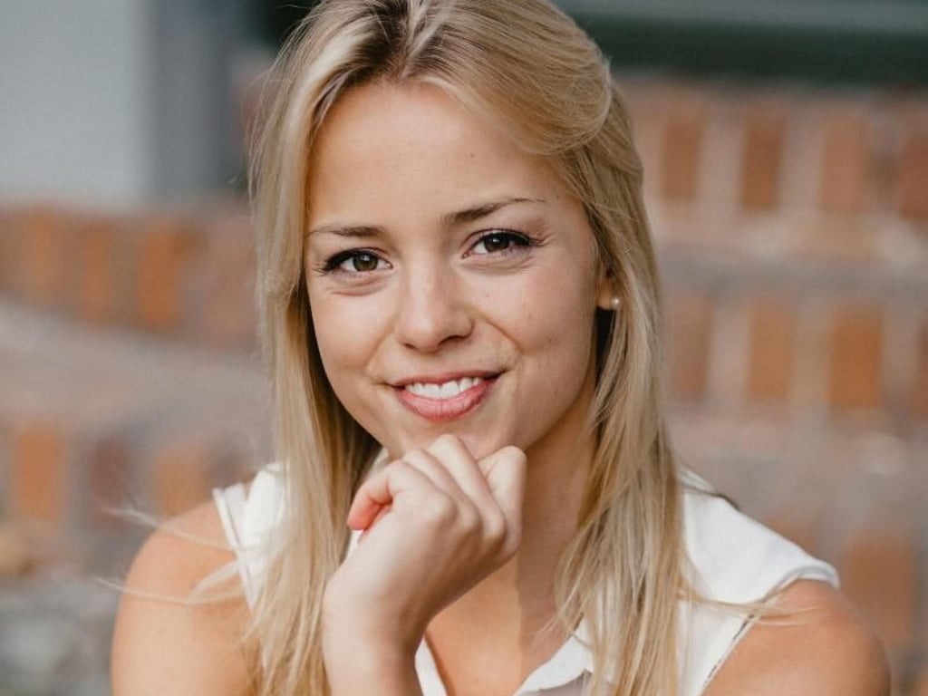 Die Medizinstudentin Mareike Awe hat ein Programm namens «Intueat» entwickelt: Hier sollen Teilnehmer lernen, sich beim Essen wieder ganz auf ihren Körper zu verlassen. Foto: Farina Deutschmann