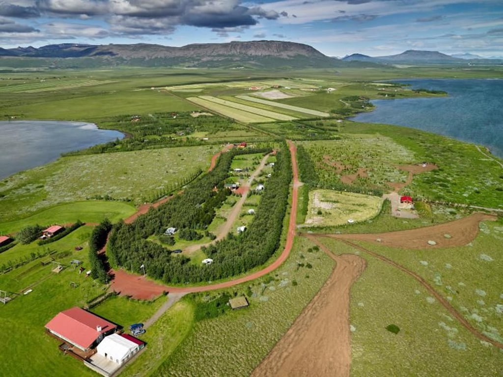 Island steht für rauhes Klima und viel Meer - Obst und Gemüse wächst hier zwar auch, allerdings in beheizten Gewächshäusern. Foto: Ragnar Th. Sigurdsson/Promote Iceland