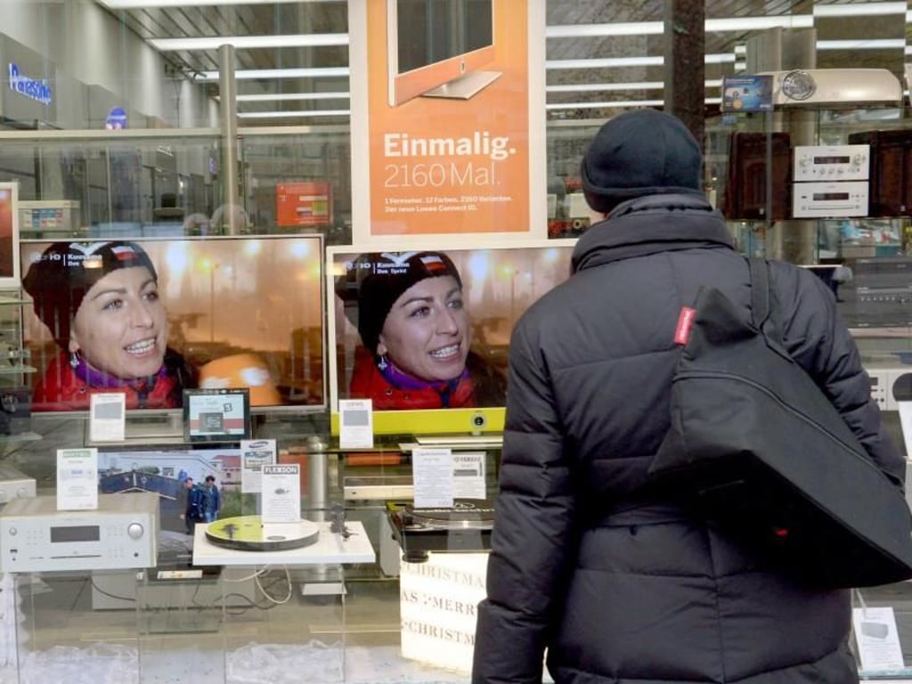 Fernsehen ist für viele wichtiger als soziale Kontakte. Foto: Peter Steffen
