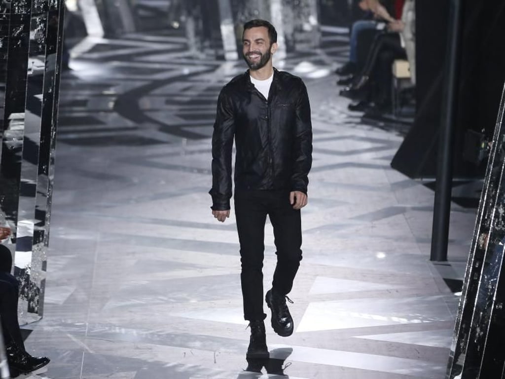 Der französische Modedesigner Nicolas Ghesquière wurde in Paris gefeiert. Foto: Ian Langsdon