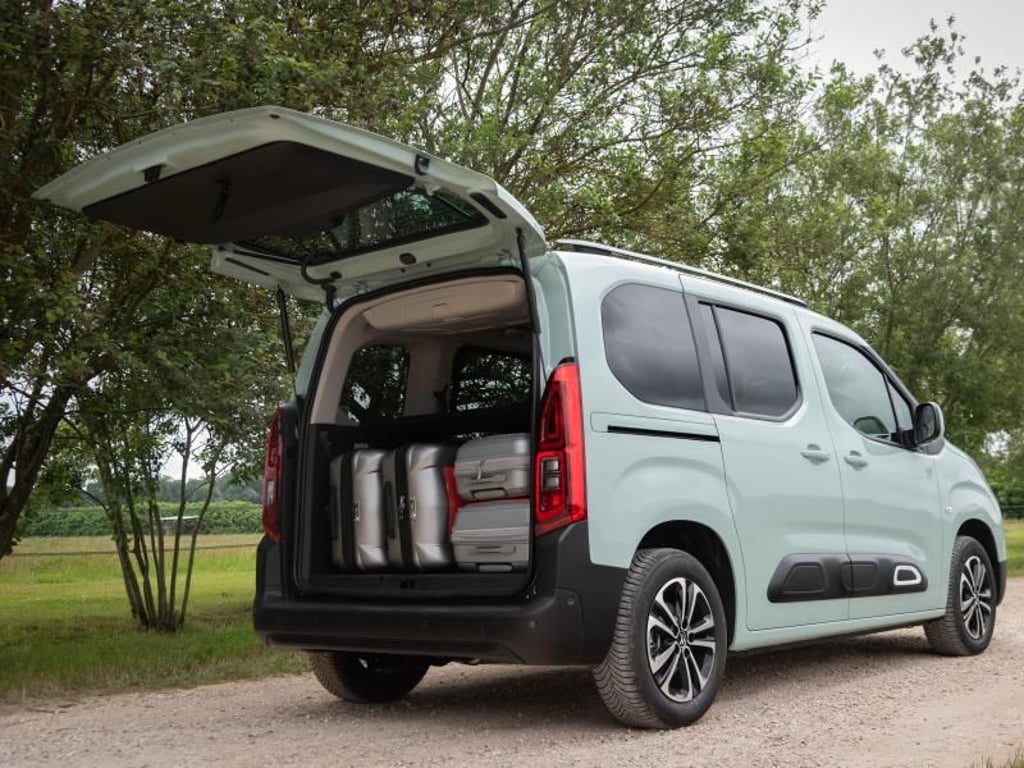 Citroën hat dem vielseitigen Familienwagen außen ein neues Design verpasst: Der Bug ist höher und die Plastikplanken sind rustikaler. Foto: Citroën