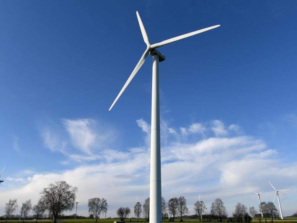 Alte Windräder sind bezahlt und abgeschrieben, sie produzieren günstigen Strom. Foto: Holger Hollemann