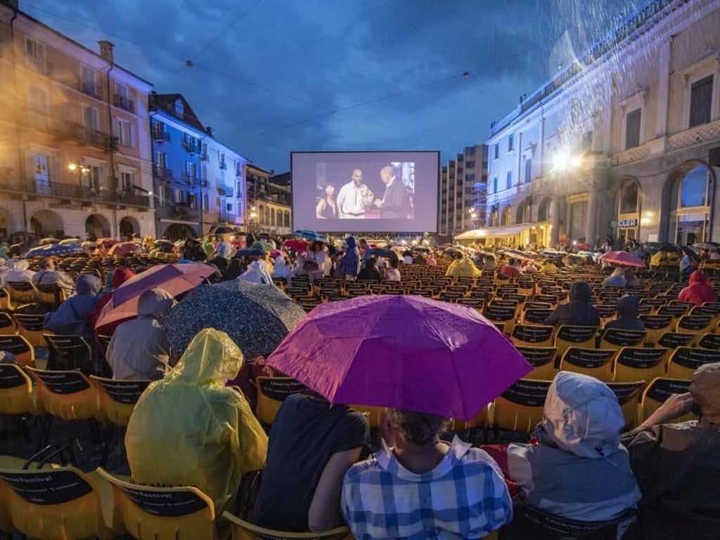 Filmvorführung auf der Piazza Grande in Locarno. Foto: Urs Flueeler