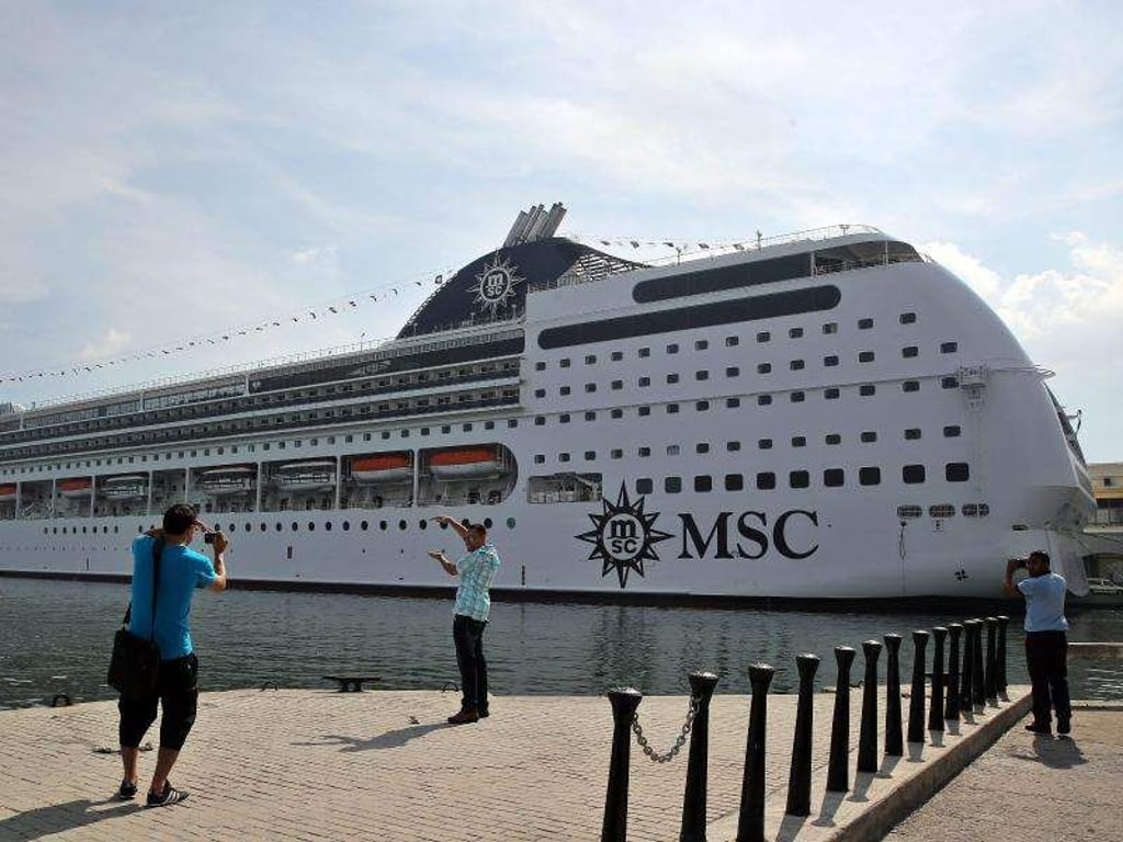 MSC hat bereits viele Schiffe in seiner Flotte. Nun sollen zwei weitere Riesen dazukommen und tausenden Passagieren Platz bieten. Foto: Alejandro Ernesto