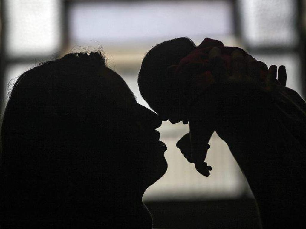 Die WHO empfiehlt Müttern, die sich mit dem Zika-Virus angesteckt haben, ihre Kinder zu stillen. Foto: Antonio Lacerda/Symbol