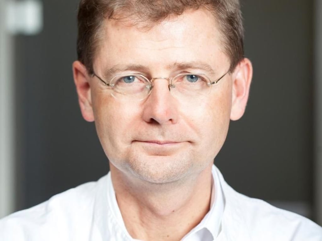Tomas Jelinek ist Medizinischer Direktor des Berliner Centrums für Reise- und Tropenmedizin. Foto: J. Klatt