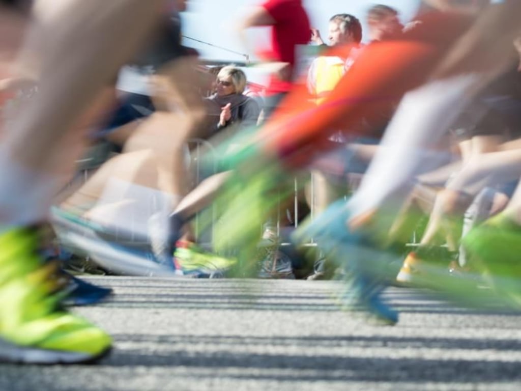 Wer einen Halbmarathon oder Marathon laufen will, muss sich gut vorbereiten. Sonst drohen Verletzungen. Foto: Robert Günther