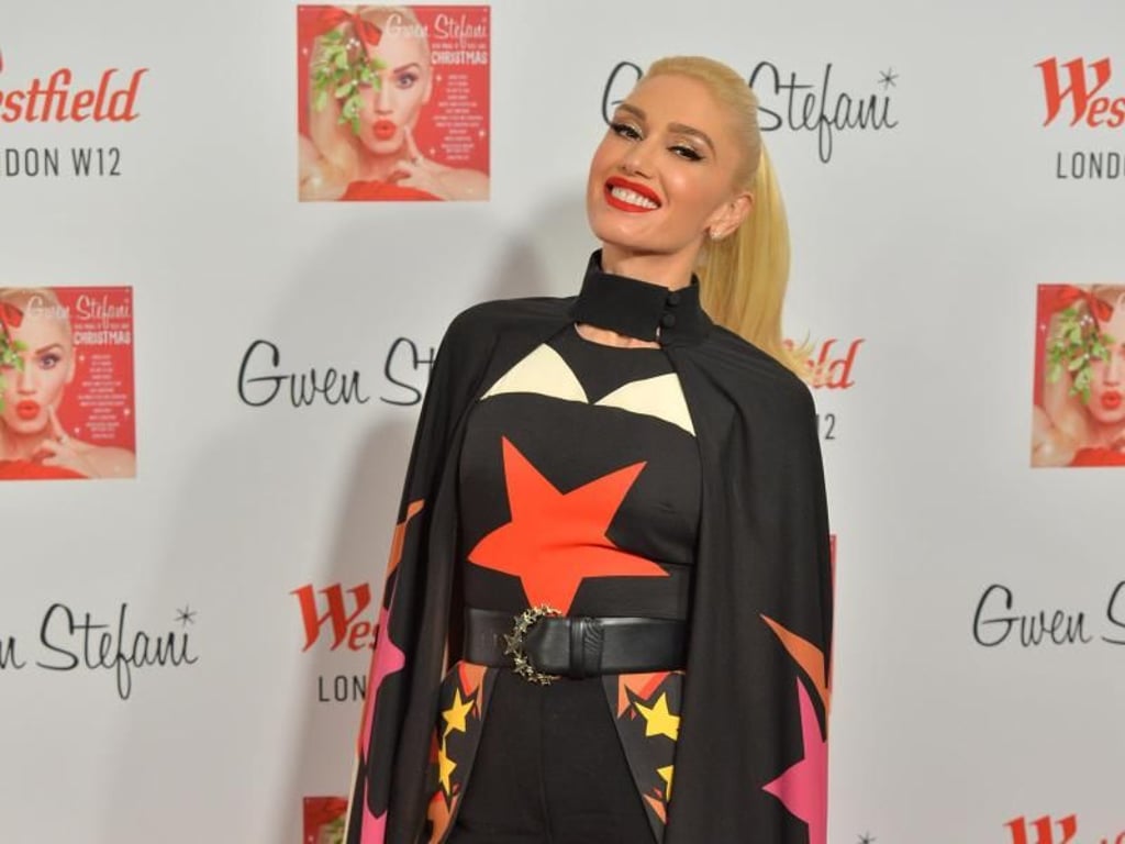 Gwen Stefani brachte sich bereits in London in Festtagstimmung, wo sie im Westfield-Einkaufszentrum die Christbaumbeleuchtung anschaltete. Foto: Ray Tang/London News Pictures via ZUMA