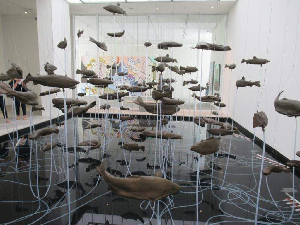 «One Hundred Fish Fountain» von Bruce Nauman im neuen Kunstmuseum Fondation Carmignac auf der Côte d?Azur-Ferieninsel Porquerolles. Foto: Sabine Glaubitz