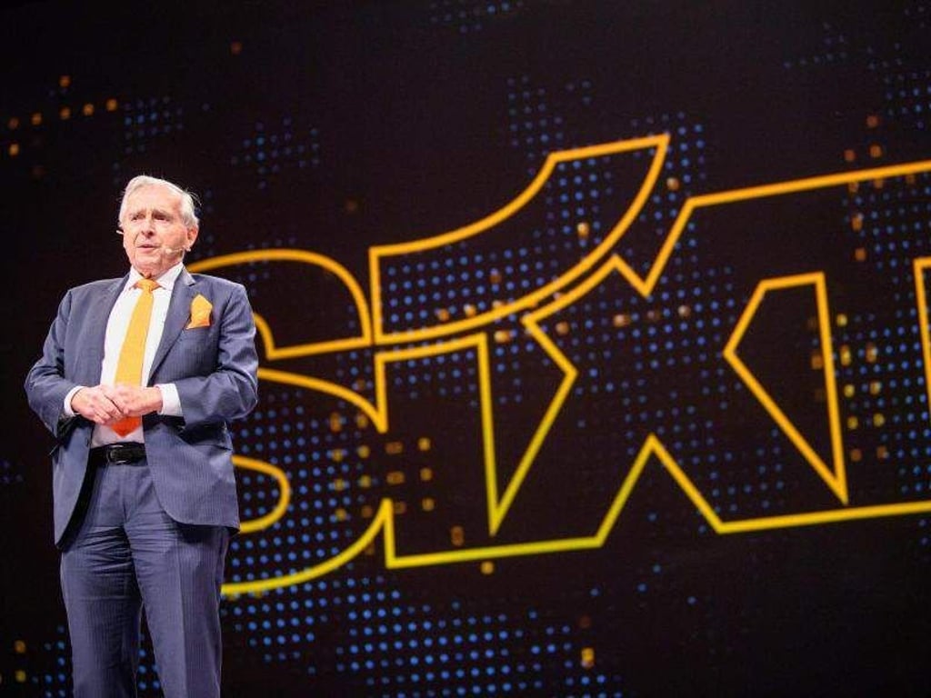 Vorstandschef Erich Sixt bei der Präsentation einer neuen Mobilitätsplattform des Autovermieters Sixt. Foto: Matthias Balk