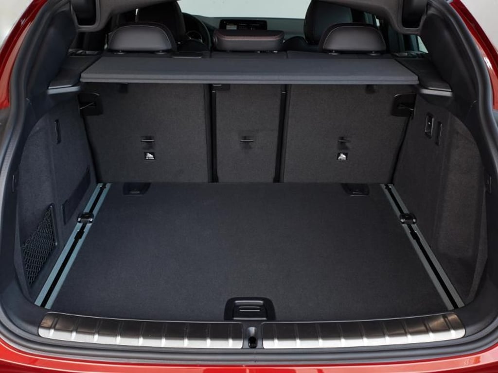 Mehr Stauraum als im X3: Der Kofferraum des X4 M40d fasst 525 Liter. Foto: BMW