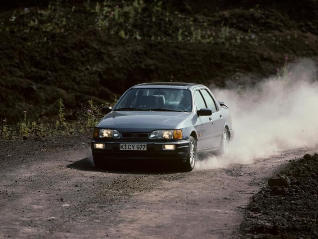 Nachschlag: Vom Facelift des Vorjahres lieferte Ford 1988 die sportliche Cosworth-Variante mit 150 kW/204 PS nach. Foto: Ford