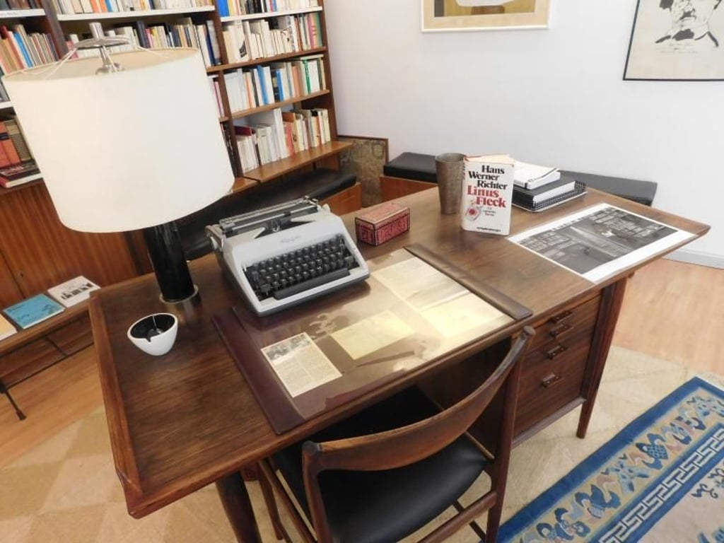 Auf ihr hat er oft getippt: Hans Werner Richters Schreibmaschine ist in dem Museum in Bansin zu sehen, das ihm gewidmet ist. Foto: Usedom Tourismus/Ann Schult