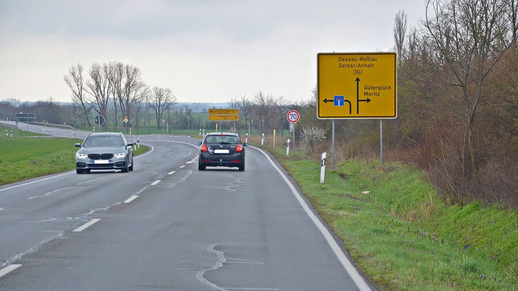Die Bundesstraße 184 soll zwischen Zerbst und dem Abzweig Moritz noch in diesem Jahr saniert werden. Rund 1,5 Millionen Euro sollen in das Bauvorhaben fließen.